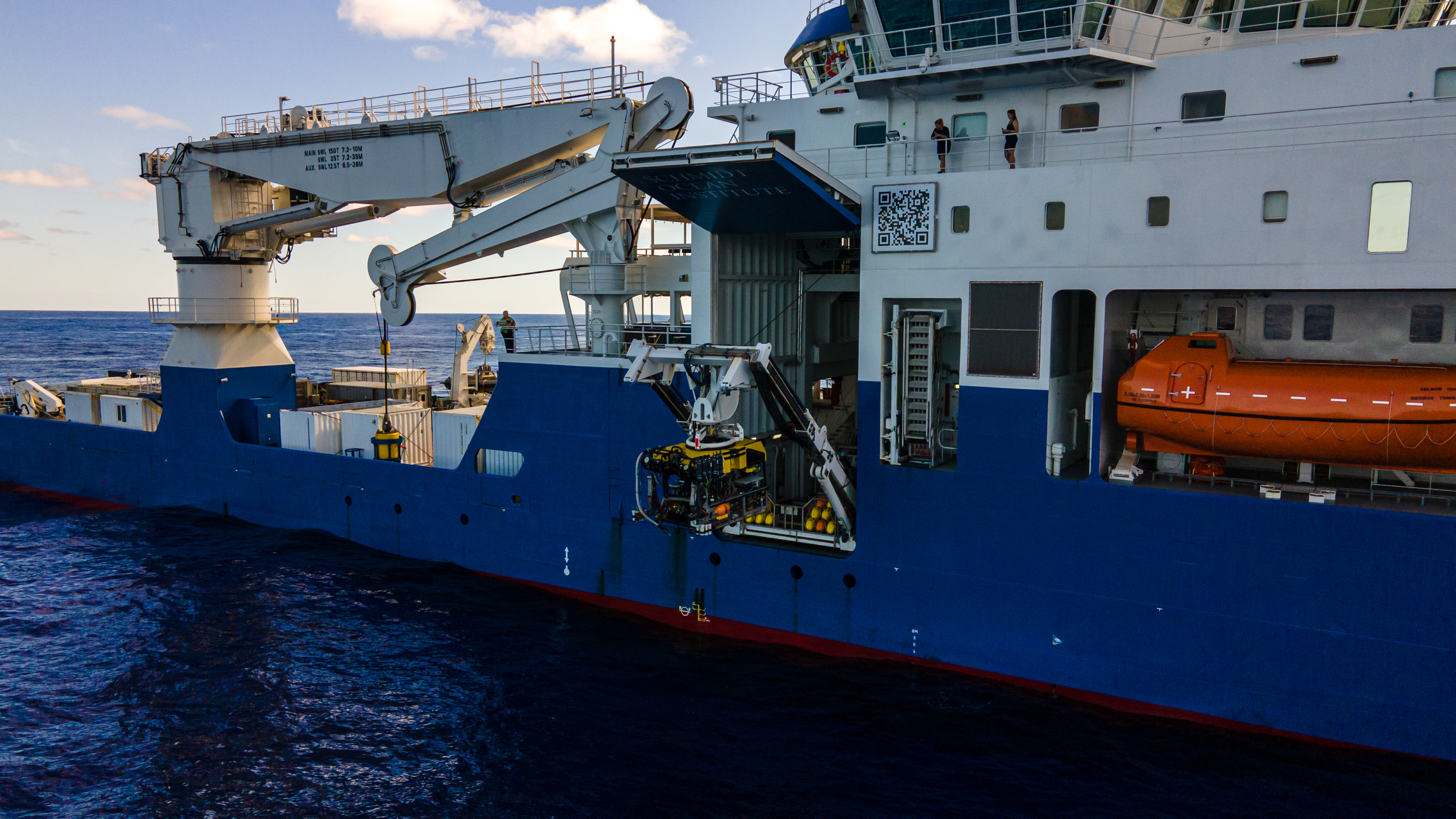 SuBastian ROV deploying, R/V Falkor (too)
